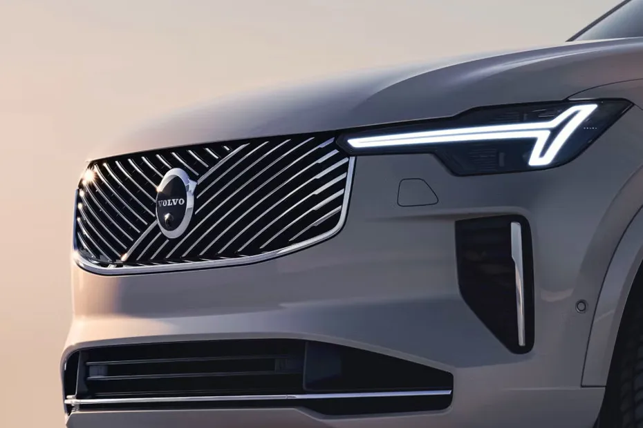 Volvo XC90 Grille