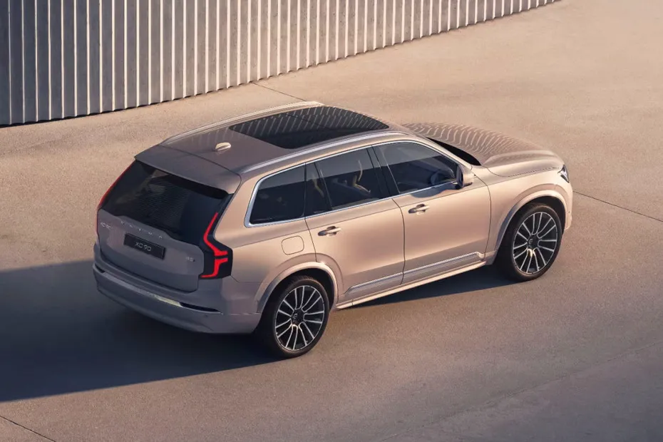 Volvo XC90 Rear Right Side