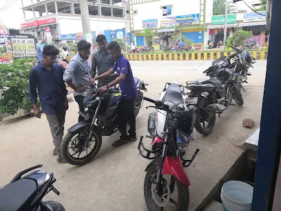 5 star two wheeler garage