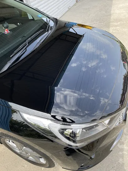 Autoluxe :- Car & Bike Detailing Studio