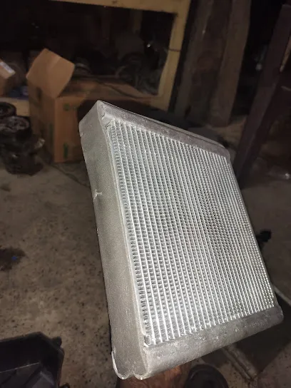 Azar car A/C works