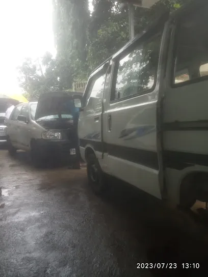 Azaz car garage