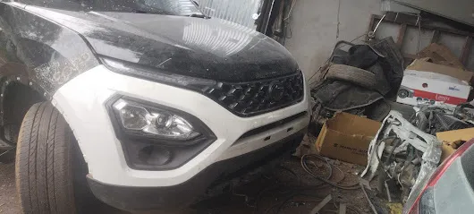 CAR AUTO ZONE