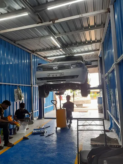 CAR GARAGE