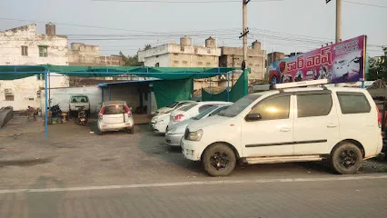 Car mechanic work shop