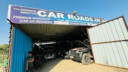 Car Roads.- Car Repair and Service