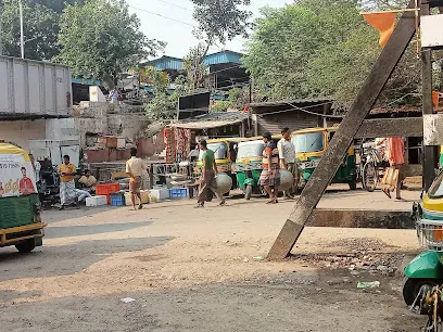 Chuchura Auto Stand