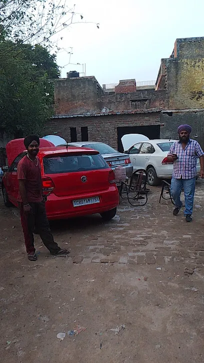 DAMAN MOTOR GARAGE(Car Repair & Services-Car Ac Repair-Car Electrical & Mechanical work Near me / In kharar)