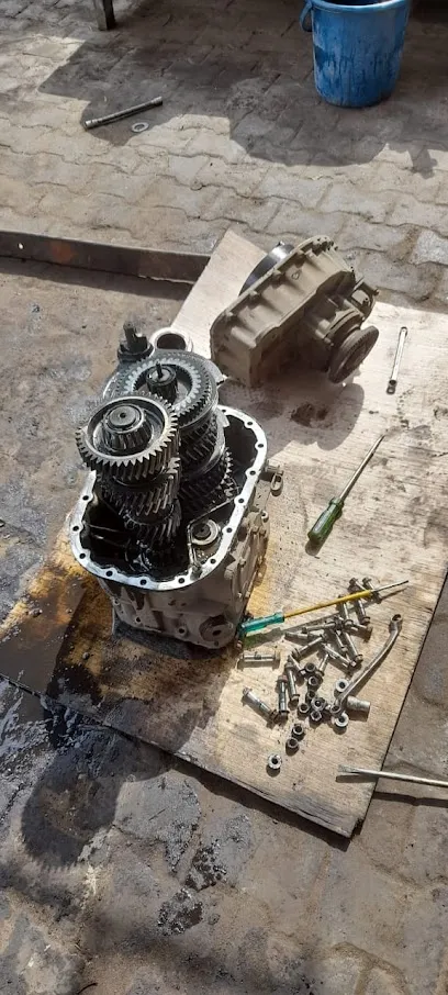 Gairej . Vishkarma motor gairej &auto electric