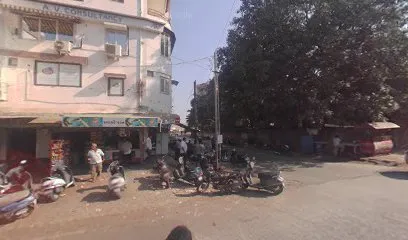 Gayatri Auto Center