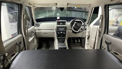 Gleams Detailing Garage
