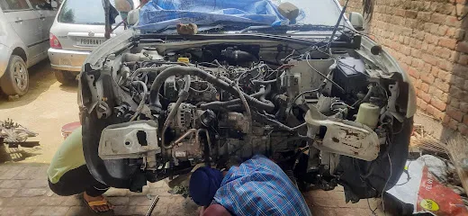 Guru Nanak Motor Garage.