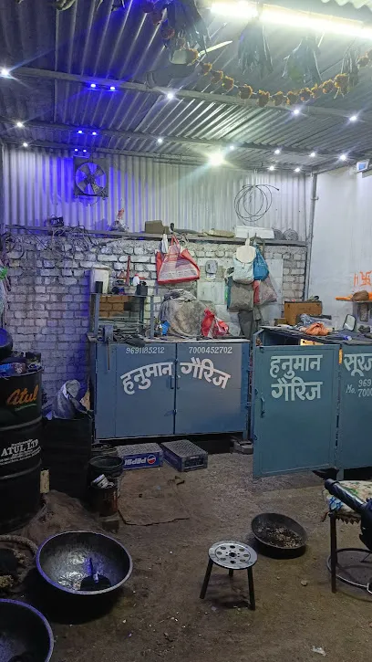 Hanuman Garage Madan mahal