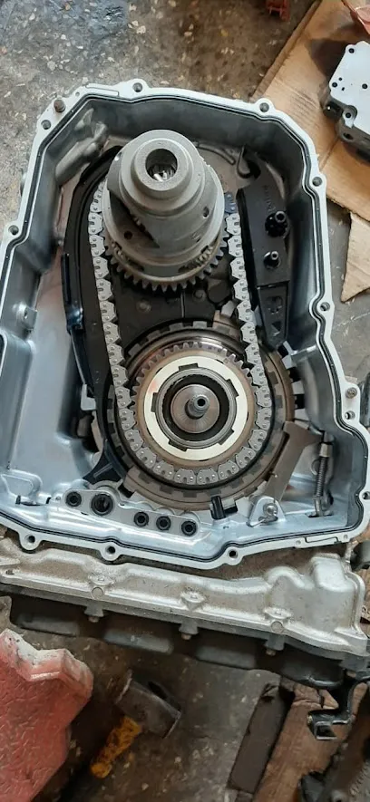 Hasmat Garage Workar