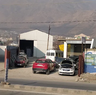 HIMALAYAN MOTOR GARAGE