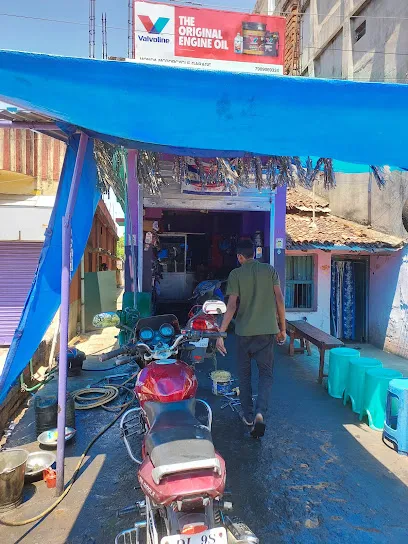 Honda Garage Bike Repair