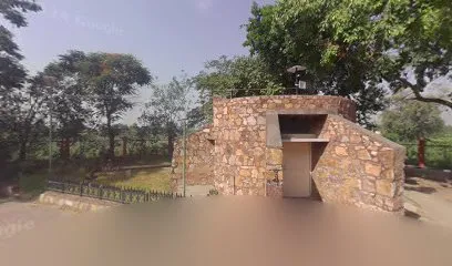 Hunjra Car Motor Garage Car Washing