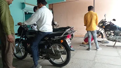 इंडिया ऑटो गॅरेज फोर्क आऊट चासी आऊट