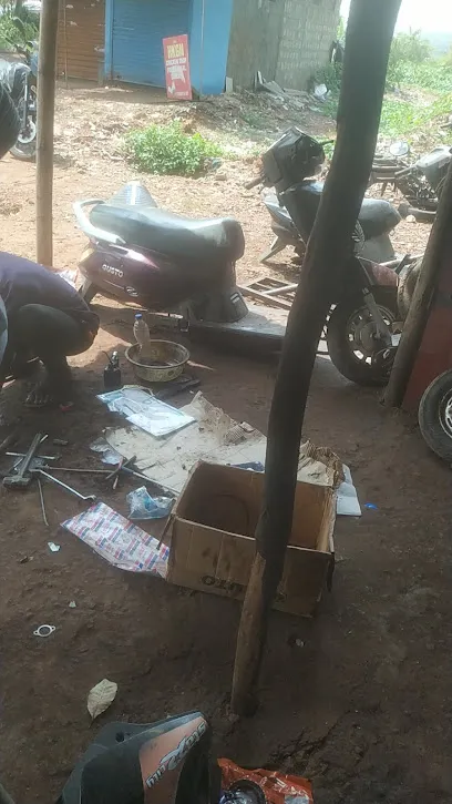 Kamakshi 2 wheeler garage