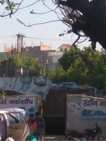 Khan motars