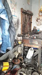 Khushrid Motor Garage