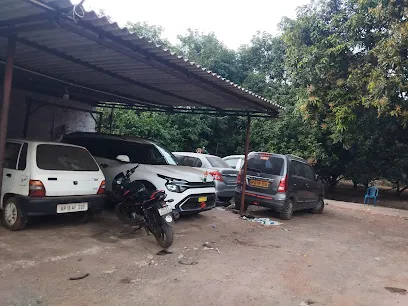 Lakshmi Ganpati car garage