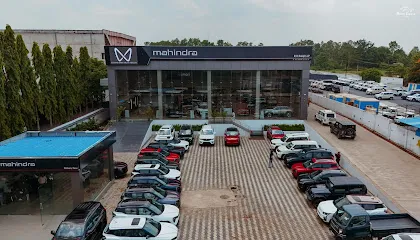 Mahindra B R Balaji - SUV & Commercial Vehicle Showroom