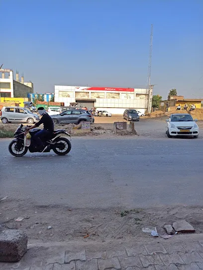 Mahindra city service