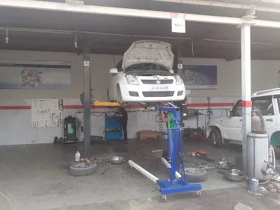 Mahindra first choice boss car service