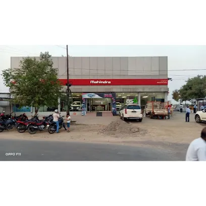 Mahindra Motorline Auto - SUV & Commercial Vehicle Showroom