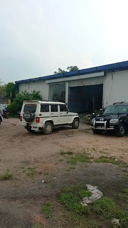 Mahindra Service Centre