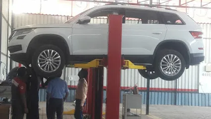 MAHINDRA-SHRIRAM AUTO CARE