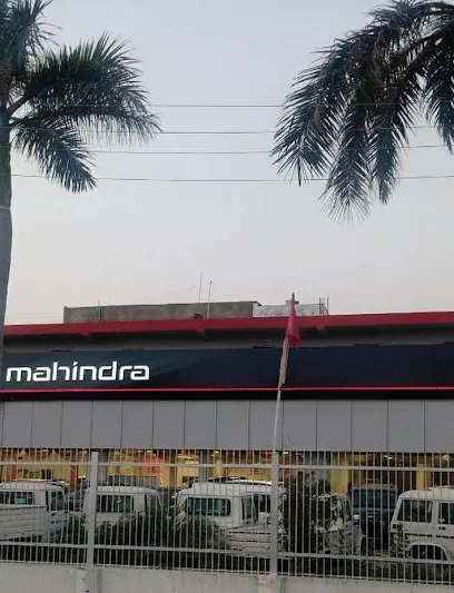 Mahindra Star Motors - SUV & Commercial Vehicle Showroom