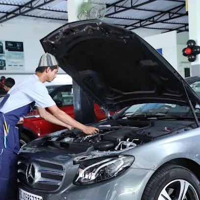 Master Auto Premium Car Workshop