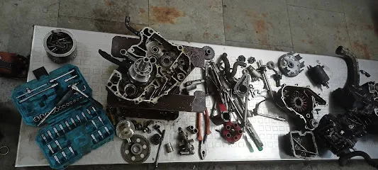 Max auto garage