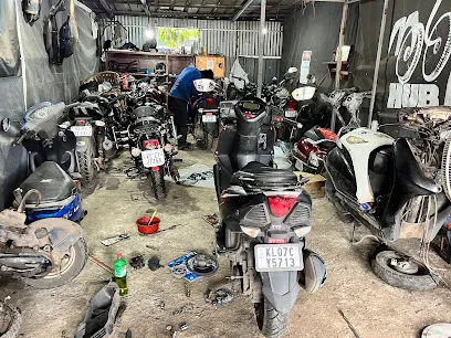Moto hub 2 wheeler garage