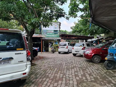 Mozumdar Garage & Co. (Used Car Dealer In Hooghly)