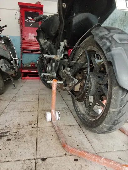 Mr Garage Wale multi brand two wheelers service station