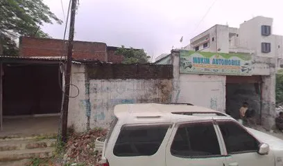 Mukim Automobile | Car Garage in Nagpur |Car Denting And Painting car waiting, car scanning in Nagpur