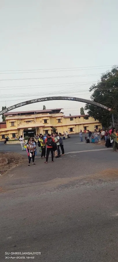 Murdeshwar auto stand