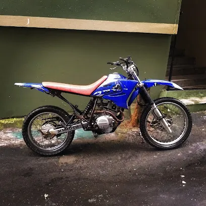 Old School Keuh Garage