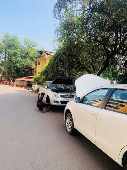 Pravin Naik 4 wheeler garage