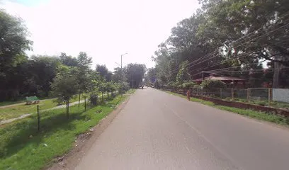 RADHE RADHE AUTO GARAGE