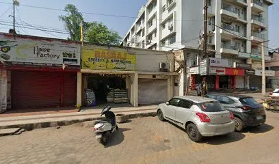 Ramesh track Engine garage
