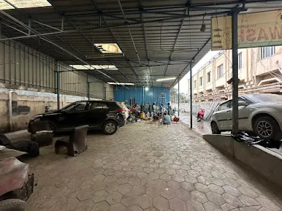 Rocky's Car Garage