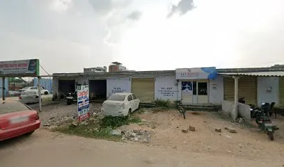 ROYAL AUTO WORKS