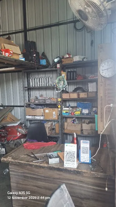 Sairatna Two Wheelar Garage
