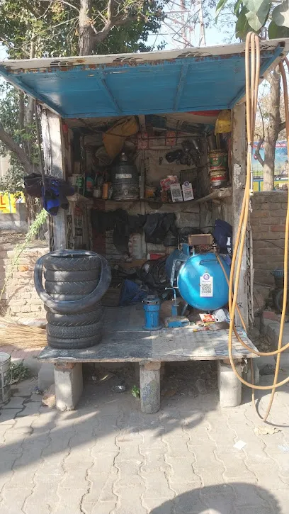 Sanjay Tyre Works