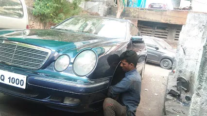 Shakeel Motor Works