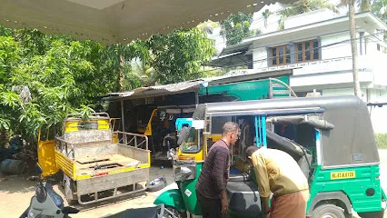 Shereef E A workshop (auto rickshaw)